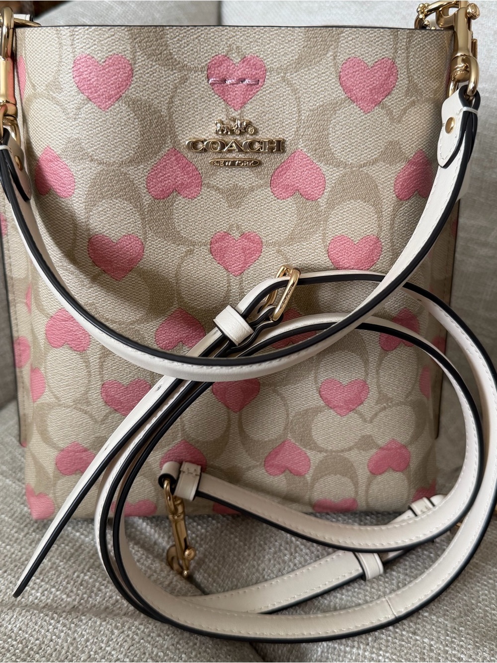 Coach Beige Signature Crossbody with Pink Heart Print - Picture 6 of 12